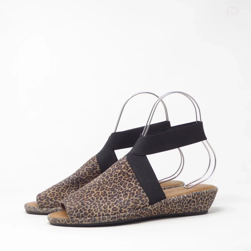 Gentle Souls Women Sandals Brown Leopard Print Lily X Cross Elastic Wedge 9.5